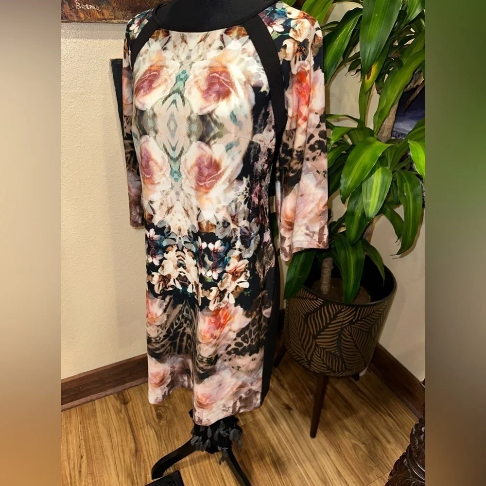 Chris McLaughlin Floral Animal Print Sheath Dress Size 12 - Picture 4 of 8